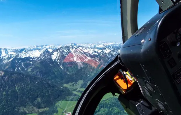 Hubschrauber Rundflug Föhren (20 Min.) - 8