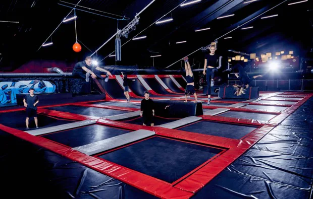Trampolinhalle Duisburg für 2