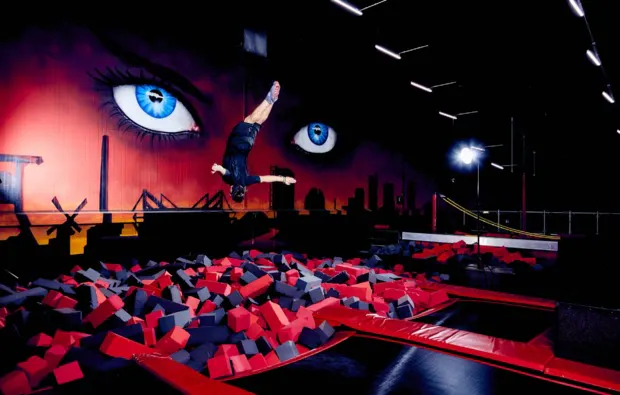 Trampolinhalle Duisburg für 2 - 5