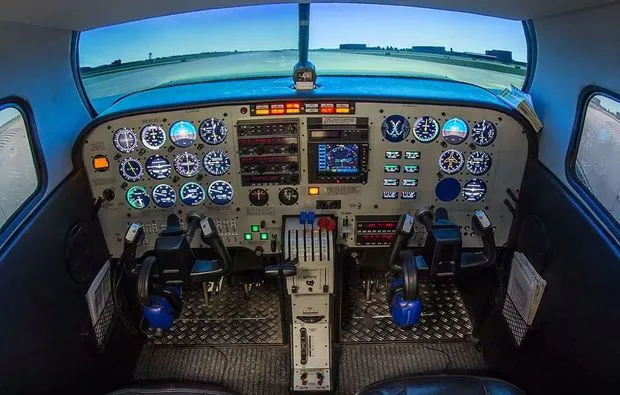 Full Flight Simulator Piper PA 34 Markranstädt (60 Min.) - 6