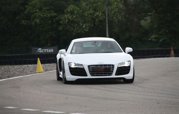Audi R8 selber fahren Castelletto di Branduzzo (IT) (1 Runde)