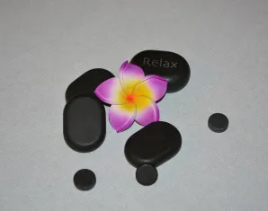 Hot-Stone Massage in Winterthur (30 min) - 5