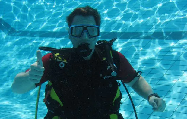 Tauchschnupperkurs im Pool (1 zu 1) Hersbruck - 6