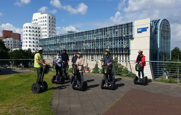 Segway Tour in Düsseldorf (2 Std.) - 5