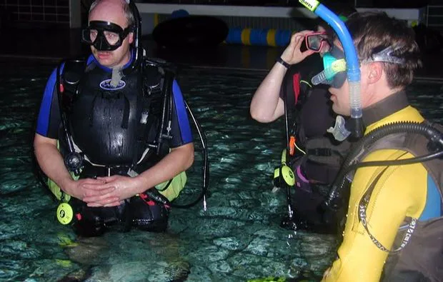 Tauchschnupperkurs im Pool Oldenburg - 1