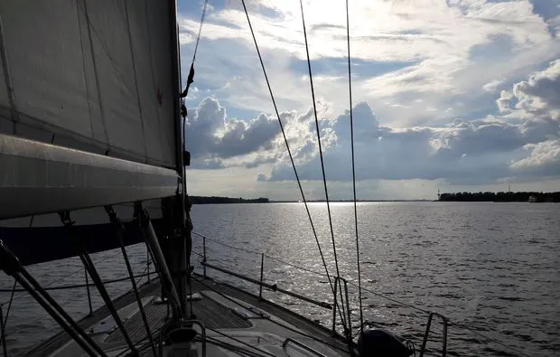 Halbtagessegeltörn Hamburg für 2 - 10