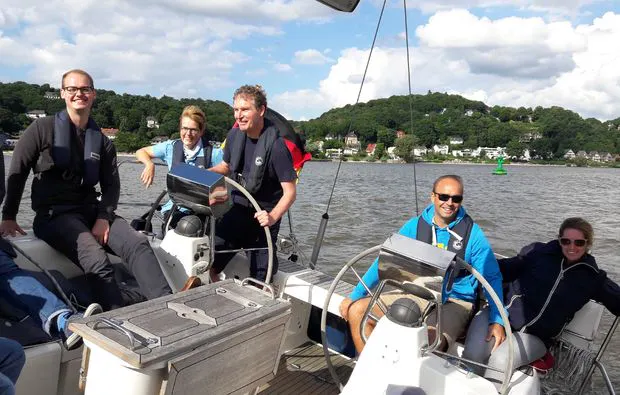 Halbtagessegeltörn Hamburg für 2 - 12