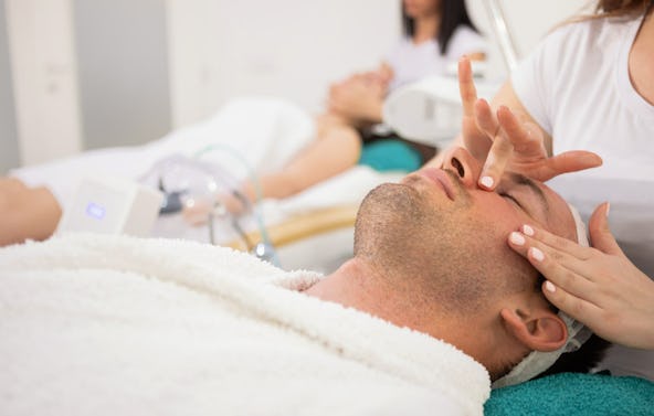 Gesichtsbehandlung Wellness für Männer Rosenheim