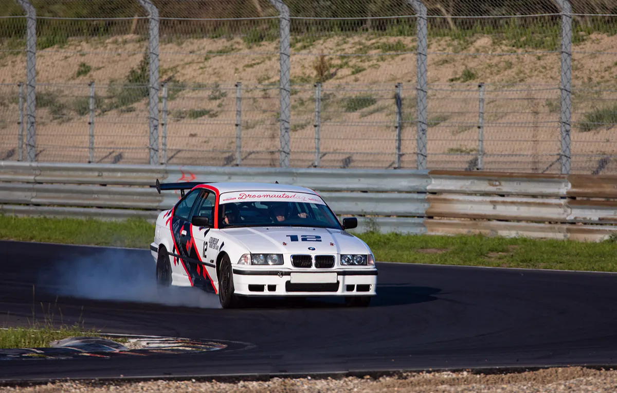 Rennstreckentraining E36 325i Heusden- Zolder (20 min) - 5