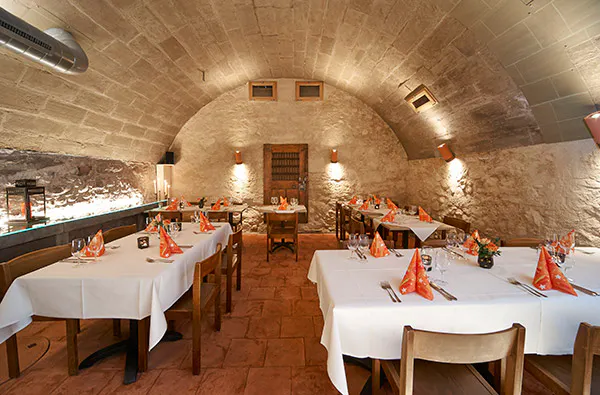 Baumhaus Übernachtung in Ranflüh Bern für 2 - 5