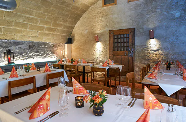 Baumhaus Übernachtung in Ranflüh Bern für 2 - 6