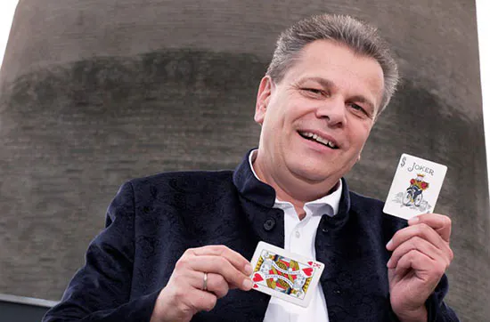 Dinner in the Dark & Magie Show bei Stuttgart für 2 - 5