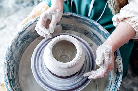 Töpferkurs an der Drehscheibe München Nord