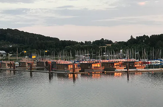 Winter-Kurzurlaub im Floating Village Brombachsee für 2 - 6
