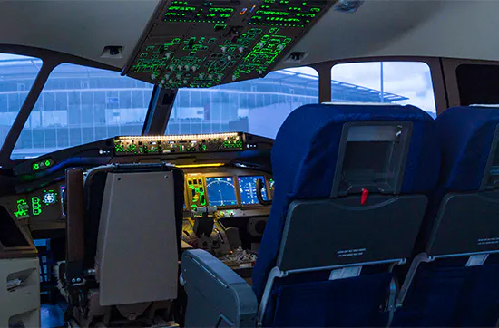 Flugsimulator Boeing 777 in Zürich (30 Min) - 7