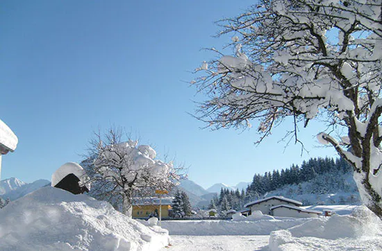Kurzurlaub mit Schneeschuhwanderung in Tirol für 2 - 5