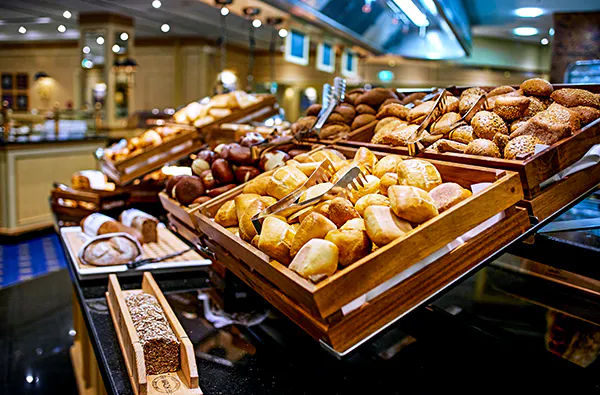 Frühstück & Madame Tussauds Berlin für 2 - 5