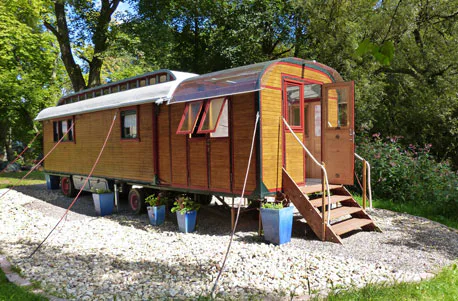 Kurzurlaub im Zirkuswagen bei Koblenz für 2