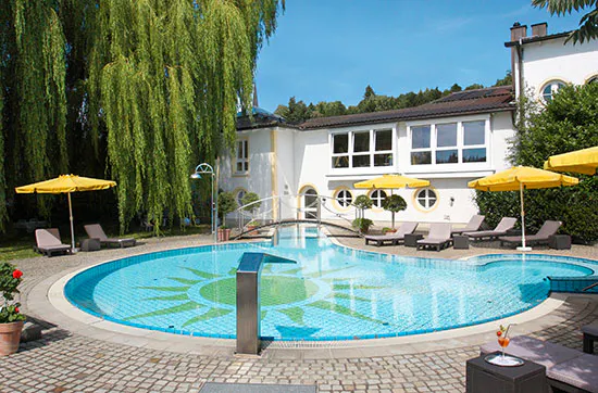 Übernachtung in der Spa-Suite & Dinner bei Passau für 2 - 6