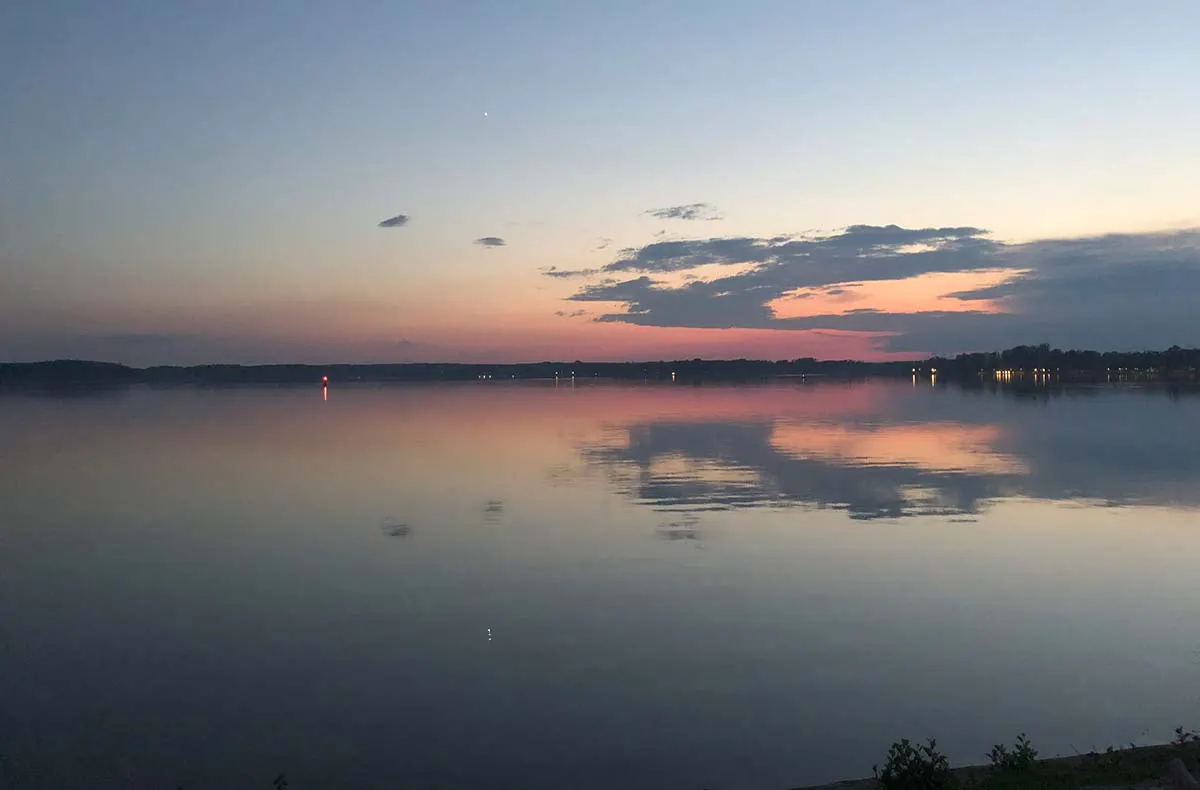 Motoryacht Waren (Sundowner - 2 Std.) - 5