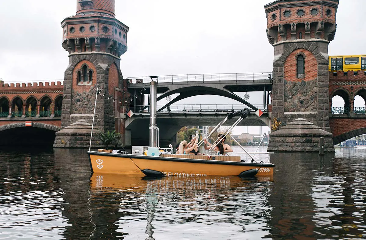 Floating Hot Tub für 4 Berlin - 2