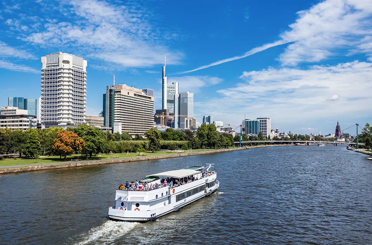 Frühstück & Bootsfahrt Frankfurt für 2 - 8