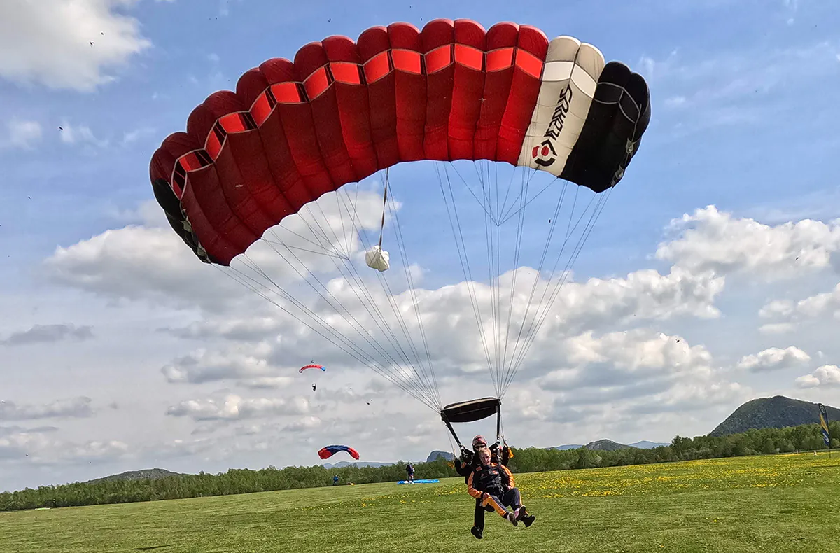 Fallschirm Tandemsprung in Most (Tschechien) - 8