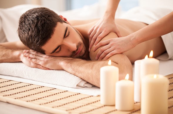 Ganzkörpermassage in Zürich (75 min)