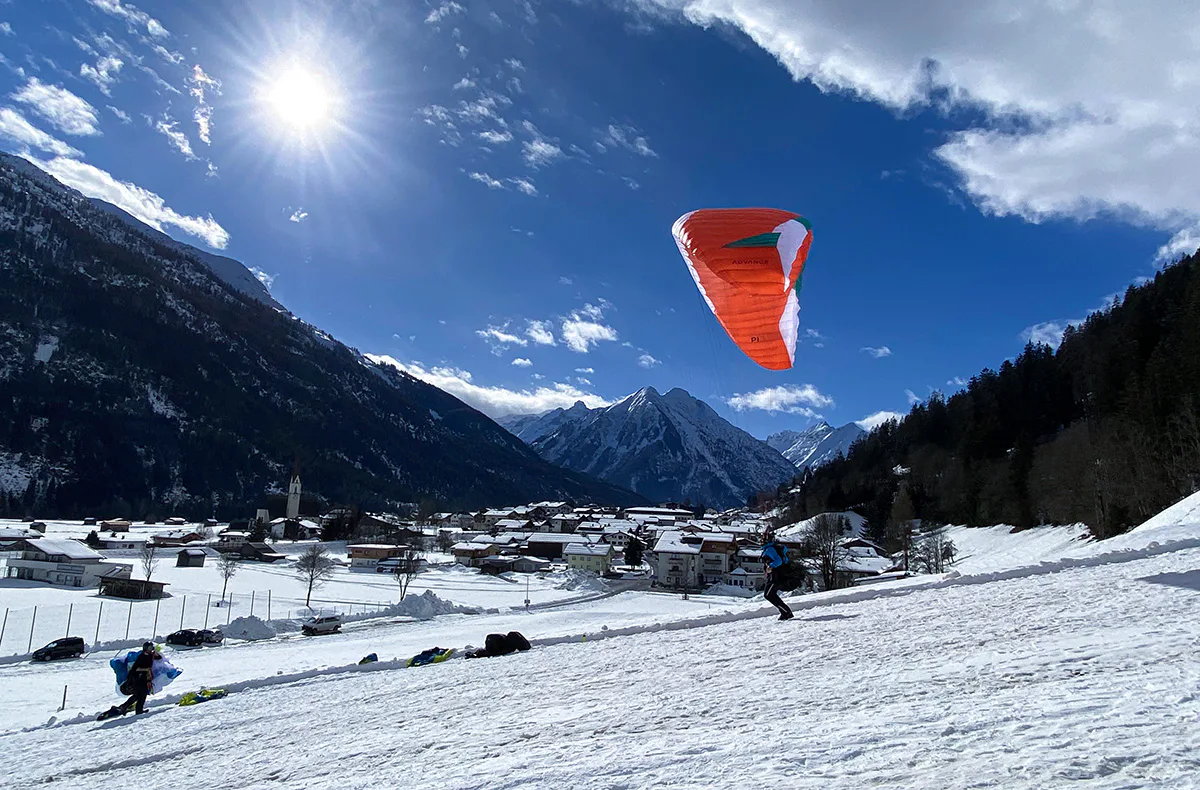 Gleitschirm Fliegen Bach - 2