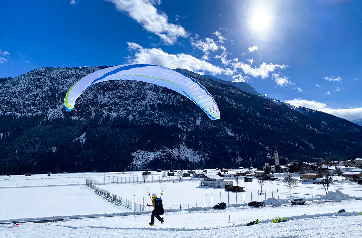 Gleitschirm Fliegen Bach - 5