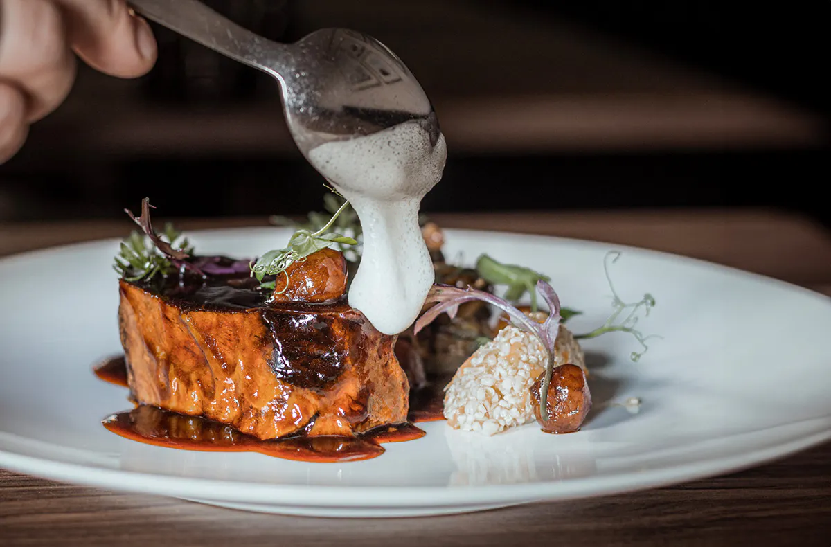 Candle Light Dinner & Hafenlichterfahrt Hamburg für 2 - 6