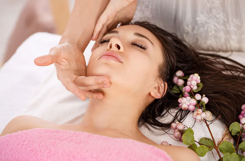 Kopf- und Fußmassage für Frauen Berlin
