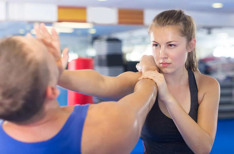 Krav Maga Training für Einsteiger Neubulach
