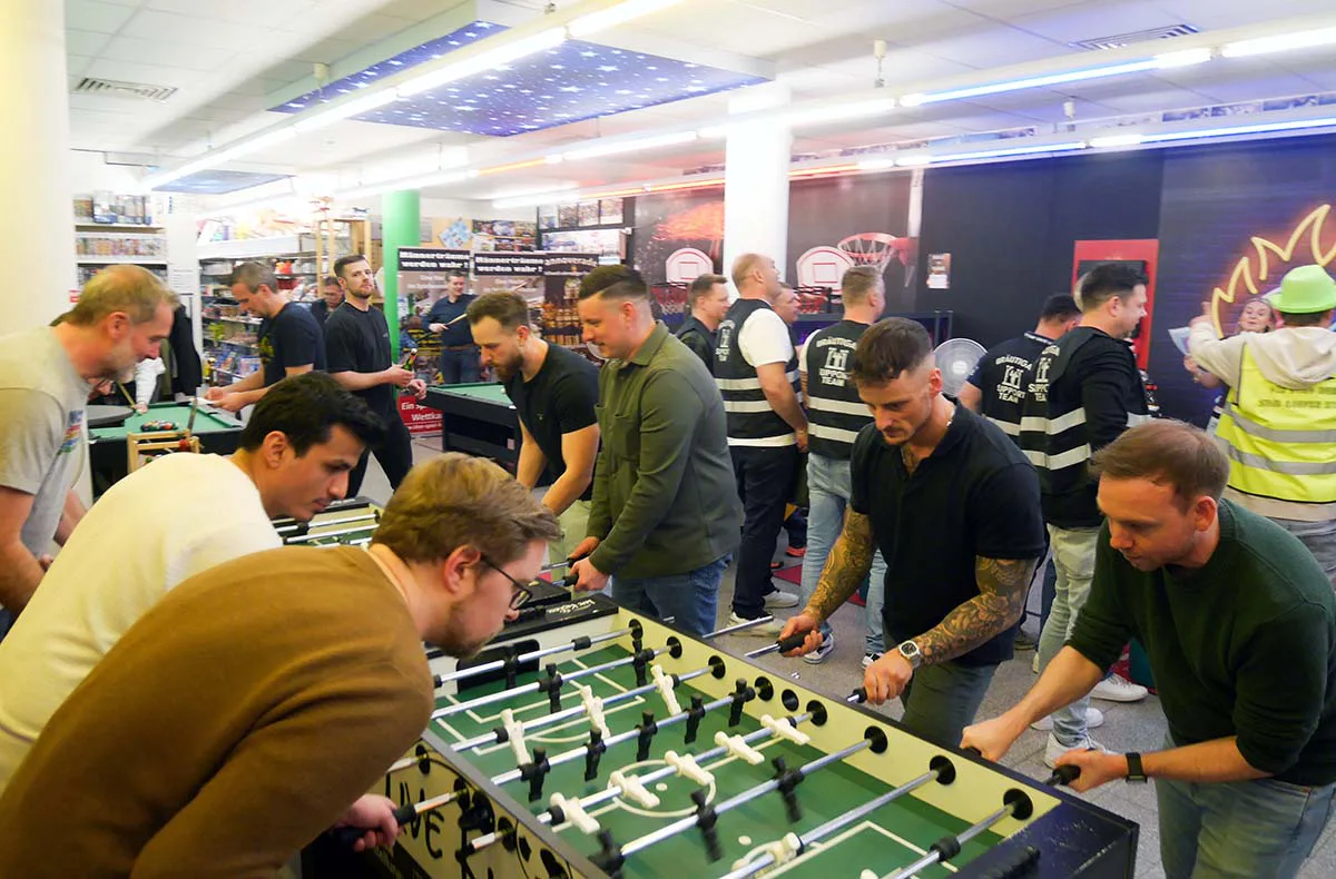 Männerabend im Spielzeugladen - 2