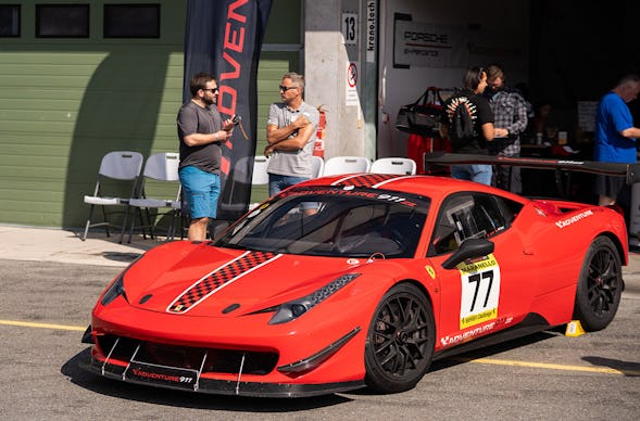 Renntaxi Orechová Potôn (Ferrari 458)