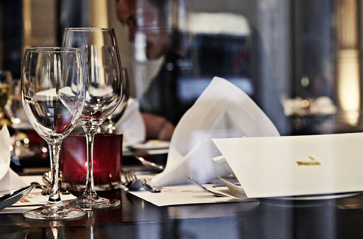 Romantisches Dinner mit Weinverkostung in München für 2 - 5