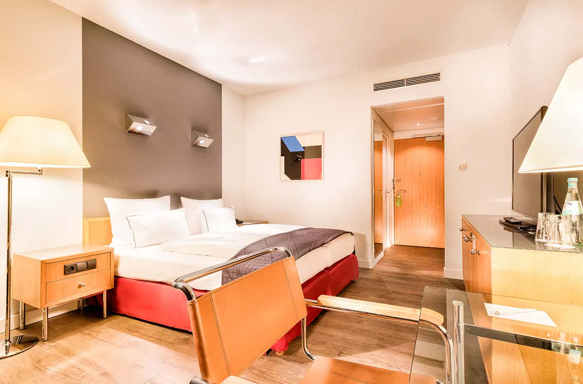 Städtetrip Berlin für 2 Holiday Inn Berlin City West  (1 Nacht) - 4