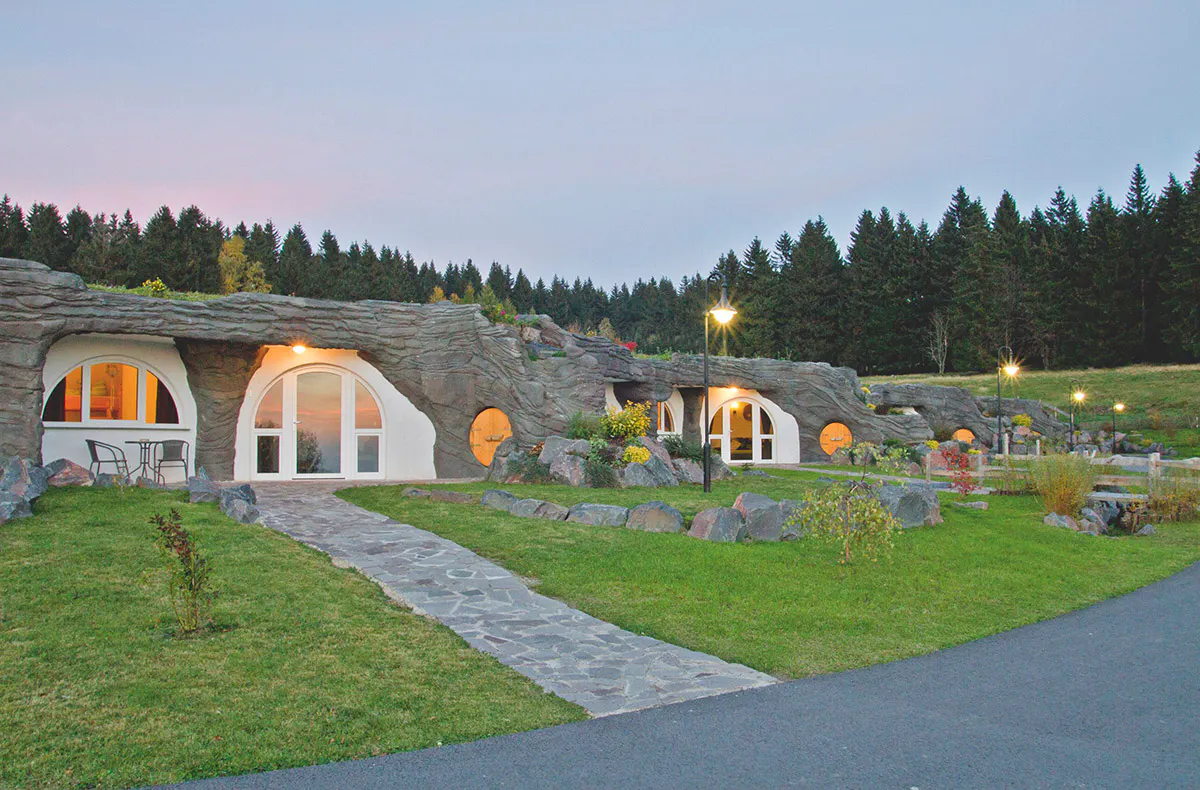 Übernachten im einzigartigen Erdhaus im Feriendorf Auenland für 2 (3 Nächte) - 6