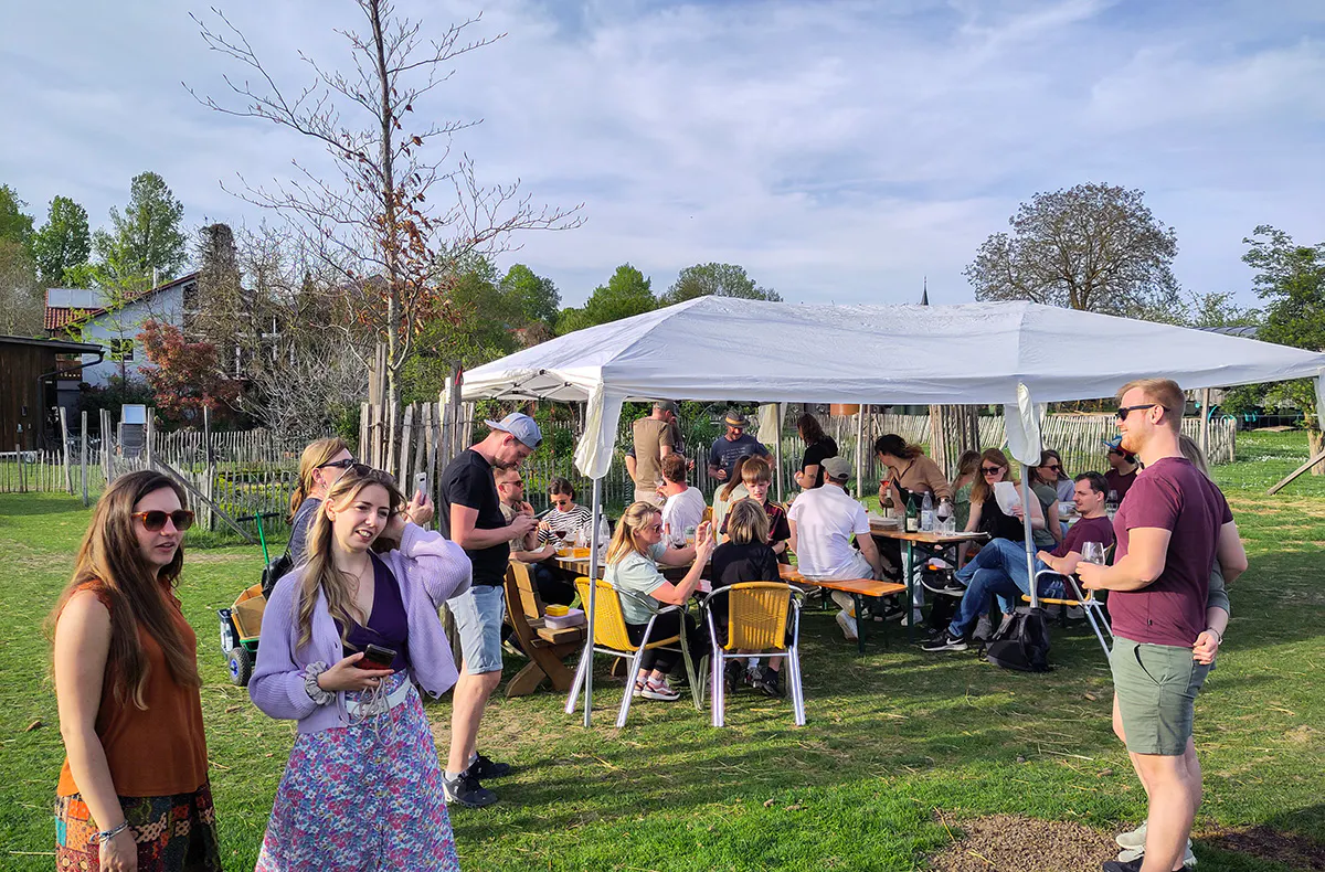 Weinprobe auf der Alpakaweide - 5