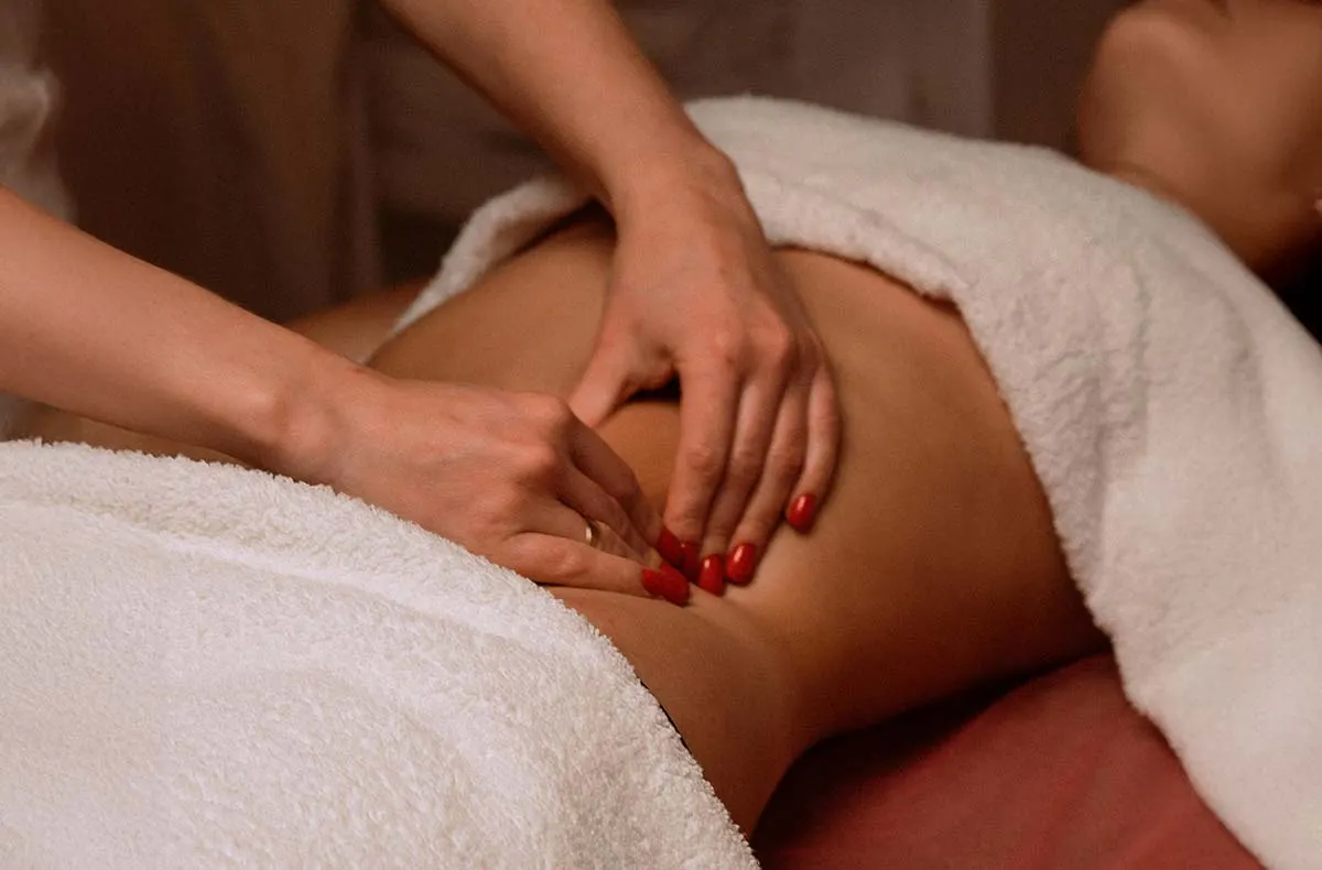 Womb Massage Reichenau - 5